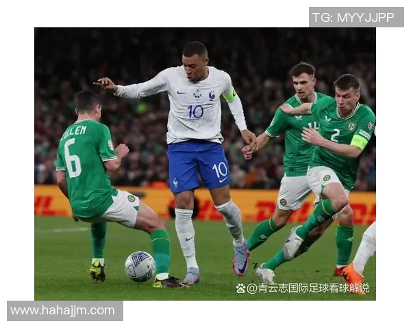 聚焦绿茵场以足球巨星为核心展现热血拼搏与荣耀时刻